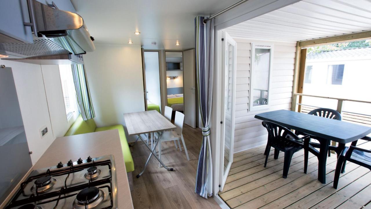 Club Vacances Bleues Domaine De Chateau Laval Gréoux-les-Bains Dış mekan fotoğraf