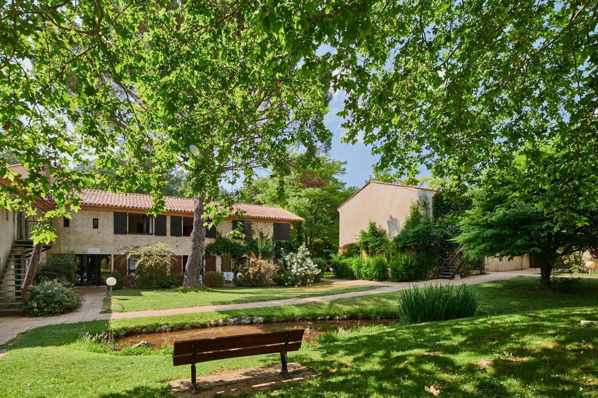 Club Vacances Bleues Domaine De Chateau Laval Gréoux-les-Bains Dış mekan fotoğraf