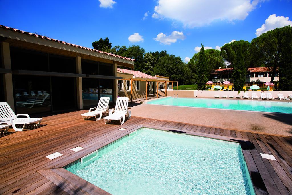 Club Vacances Bleues Domaine De Chateau Laval Gréoux-les-Bains Dış mekan fotoğraf